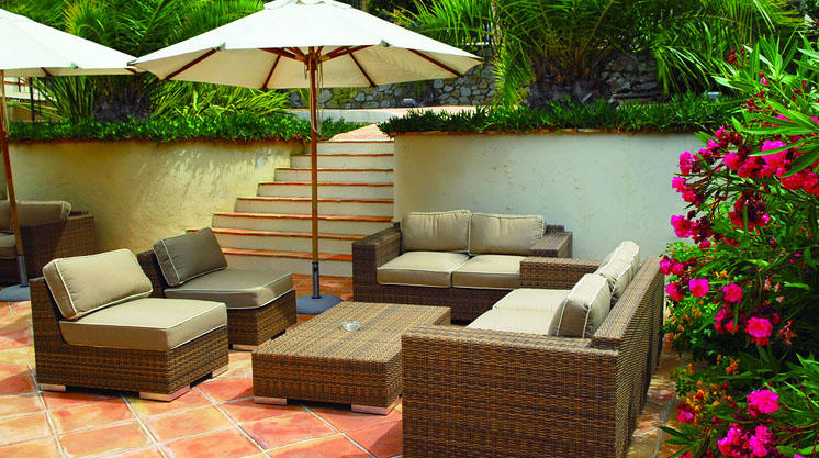 outdoor patio furniture